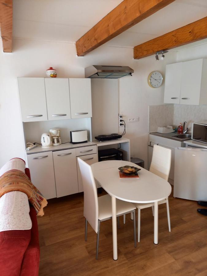 Studio Agreable Et Tres Lumineux Salles-dʼAude Exterior foto